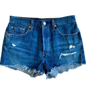 Levi’s 501 Button-Fly Distressed Denim Shorts Size 29